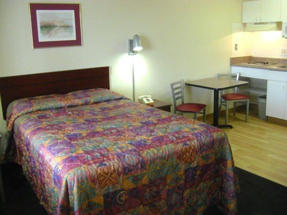 Intown Suites Extended Stay San Antonio Tx - Nacogdoches Road Dış mekan fotoğraf
